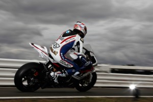 http://www.roadracerx.com/wp-content/uploads/2010/07/P90064724-300x200.jpg