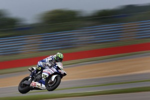 http://www.roadracerx.com/wp-content/uploads/2010/07/CRUTCHLOW_WSBK_SILVERSTONE_WHEELER_BROWN06-300x200.jpg