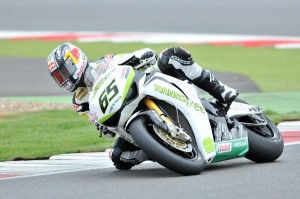 http://www.roadracerx.com/wp-content/uploads/2010/07/Silverstone_Rea_Friday-300x199.jpg