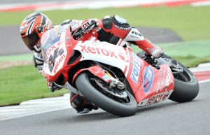 http://www.roadracerx.com/wp-content/uploads/2010/07/067_P10_Fabrizio_action-300x193.jpg