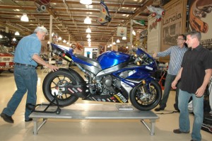 http://www.roadracerx.com/wp-content/uploads/2010/07/BottomNoCap-300x199.jpg